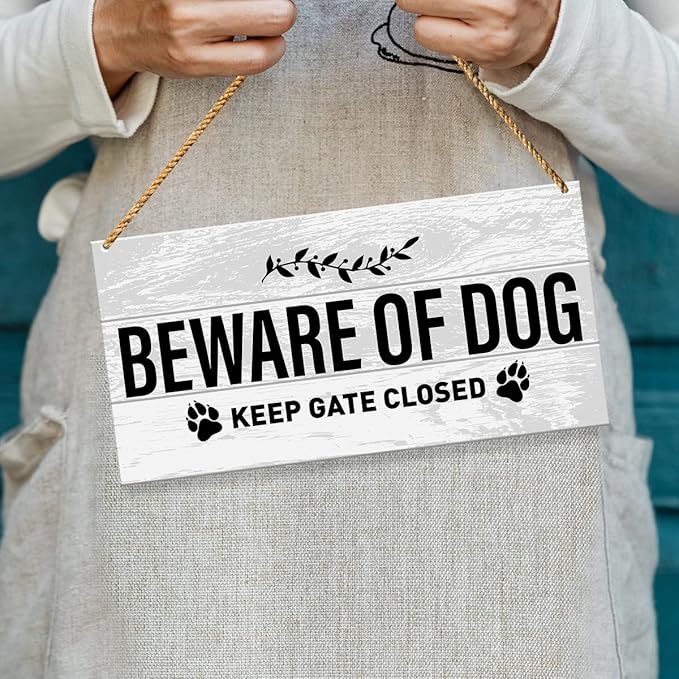 Dog Sign for Front Door - Keep Gate Closed, Beware of Warning for Home Decor, Fence Yard Decoration - Gift for Dog Dad Mom Lover Owner