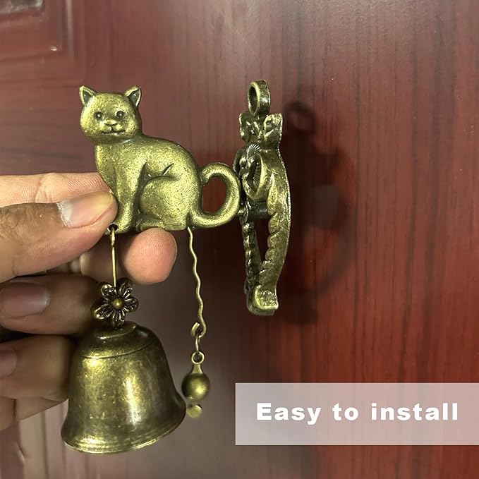 Vintage Metal Doorbell Animal Figure Decorative Doorbell Cat Shape Decoration Hanging Bell for Yard or Garden Decorative Retro Style Lovely Cat Hand Bell Antique Style Shopkeepers Door Bell