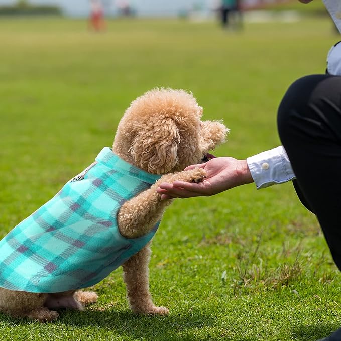 Weewooday 4 Pieces Winter Fabric Dog Sweaters with Leash Ring Soft Fleece Vest Pullover Pet Jacket Warm Dog Clothes Coats for Pet Puppy Cats Chihuahua(L(Neck:13.8-15” Chest:18.9-19.7”))