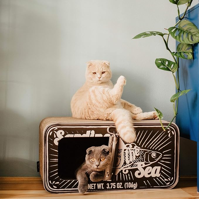 SARDINE - Cardboard Cat Scratcher - 60 x 30x 30 cm - White, Black and Pink - Color: Black