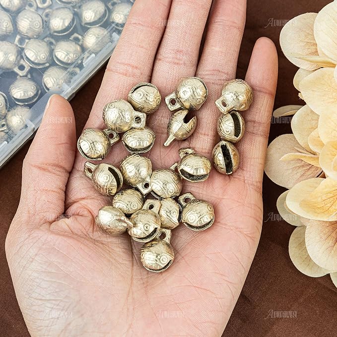 AUEAR, 100 Pieces Vintage Brass Bells 14mm Mini Jingle Bell for DIY Wind Chimes Home Decor